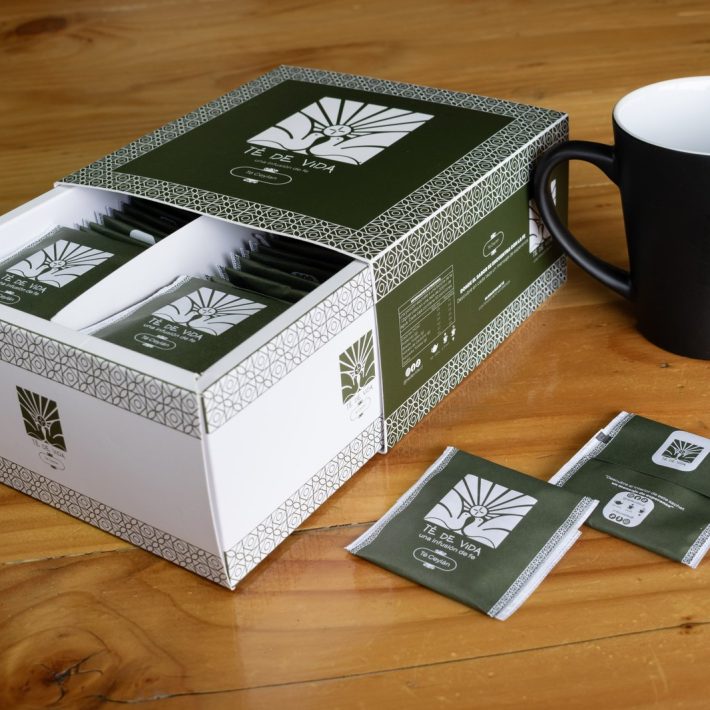 Caja Té de Vida con taza mágica negra y bolsitas